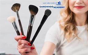 Mới Học Makeup Cần Những Gì